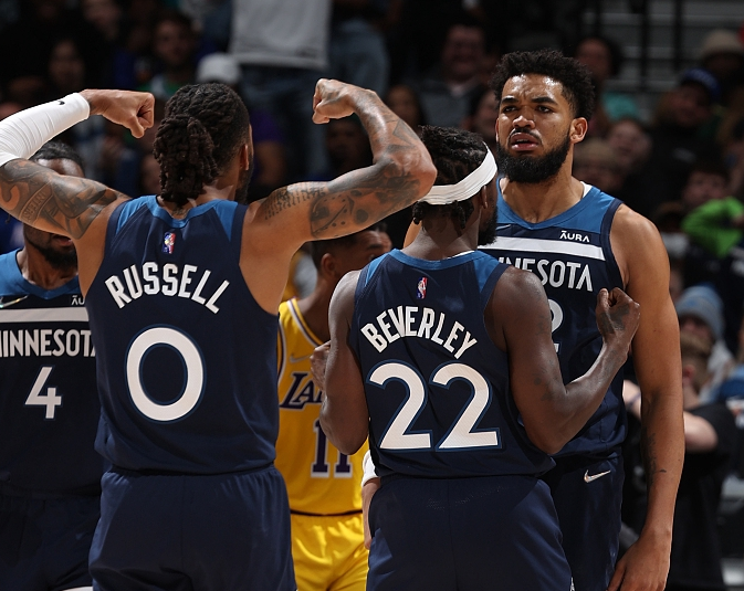 灯与绒面家 灯与绒面家